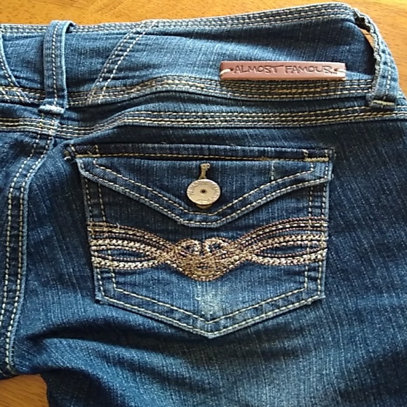 Almost famous jeans shorts - Picture 4 of 6